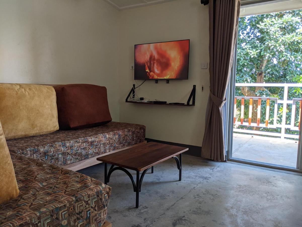 Dutchess Hotel And Restaurant Fort Portal Dış mekan fotoğraf